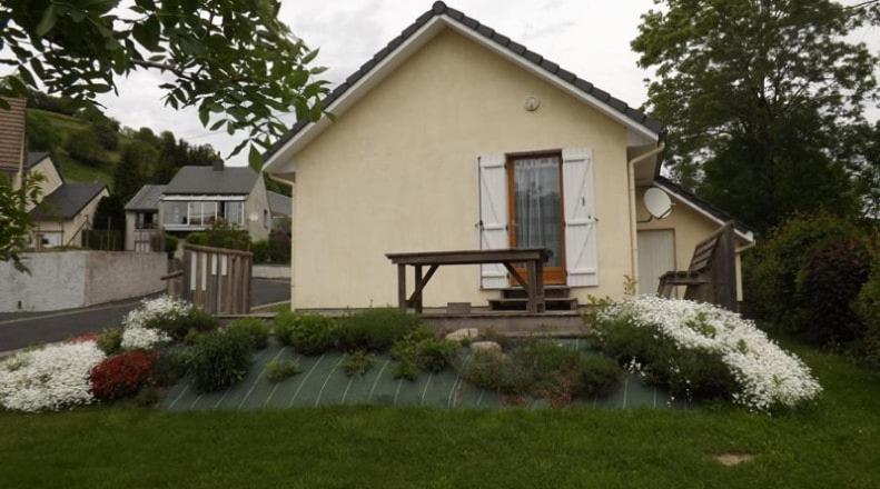 Cantal Gite Au Pied Du Griou Super Lioran Saint-Jacques-des-Blats Esterno foto