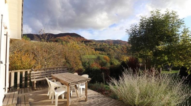 Cantal Gite Au Pied Du Griou Super Lioran Saint-Jacques-des-Blats Esterno foto
